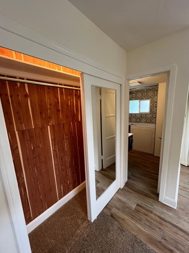 Building Photo - 2 Bedroom 2 Bath Single Family Home in Orange