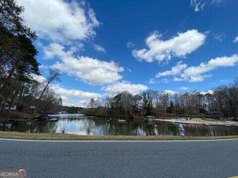 Building Photo - 8712 Lake Dr SW