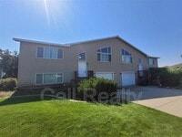 Building Photo - 13626 E Riverside Ave