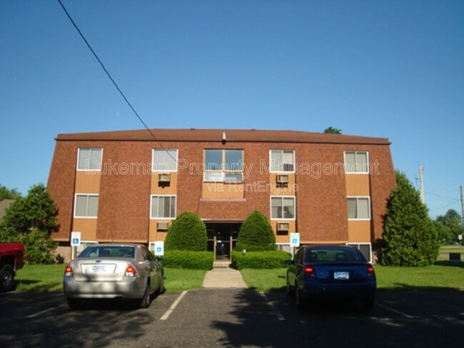 Building Photo - 13024 N Boulevard St