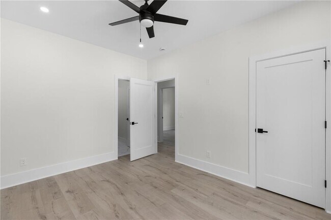 Building Photo - 2278 Tally Dr