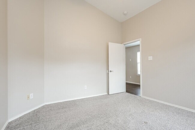 Building Photo - 1144 Browntop St
