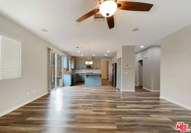 Building Photo - 8823 Mora Ct