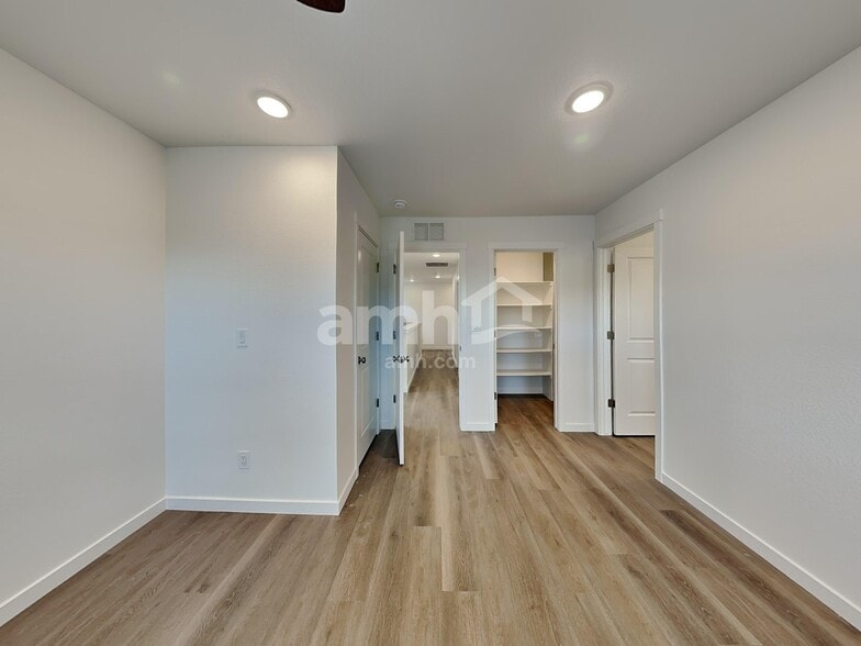 Building Photo - 23621 E 2nd Pl