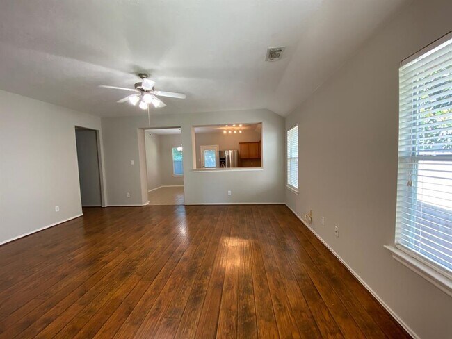 Building Photo - 38 W Sage Creek Pl
