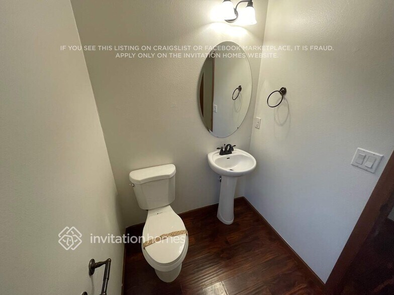 Building Photo - 109 Ames St NE