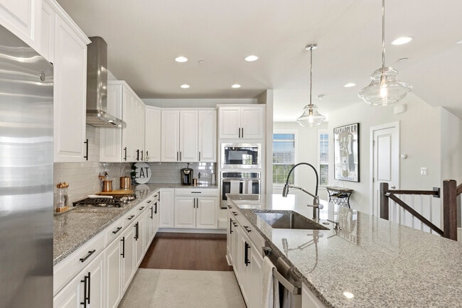 Building Photo - 5917 Glen Willow Wy