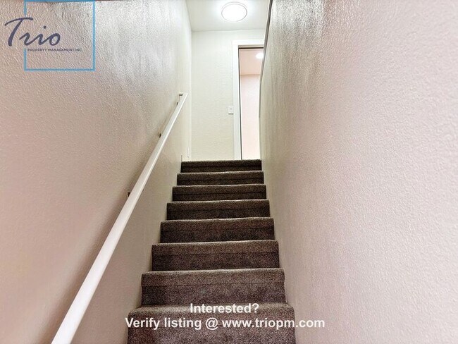 Building Photo - 2693 Chula Vista Dr