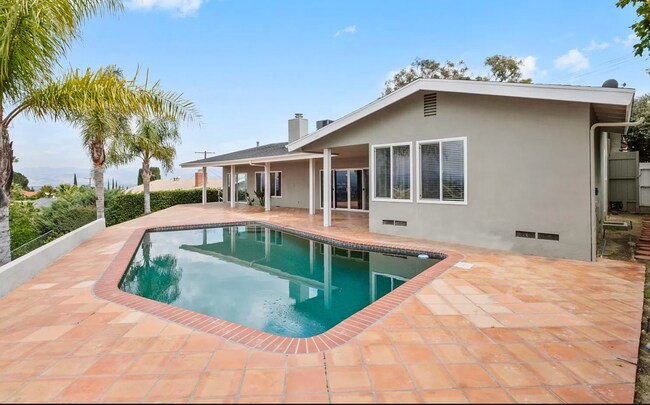 Building Photo - 3733 Beverly Ridge Dr