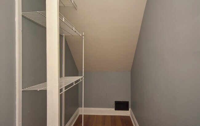 Building Photo - 1515-1517 Hawthorne