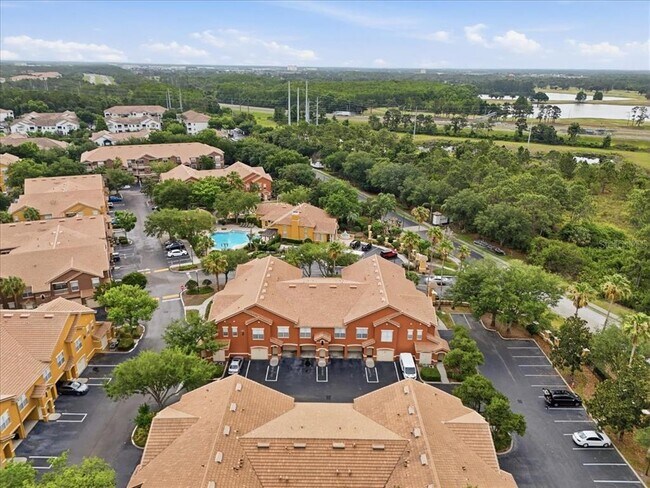 Building Photo - 19921 Villa Ridge Dr