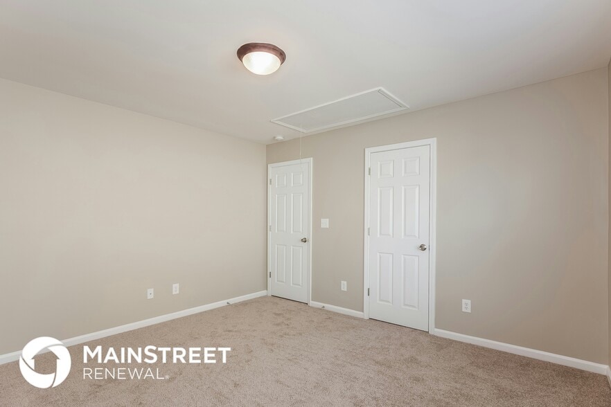 Building Photo - 222 Water Ridge Ave