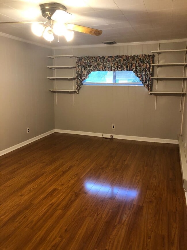 Building Photo - BROMLEY