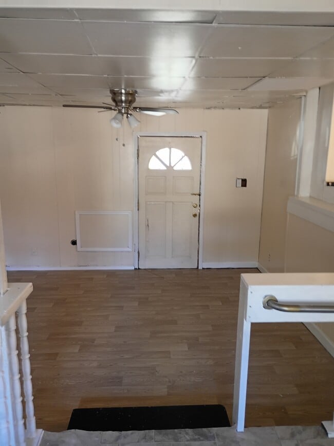 Building Photo - 1254 Radio Dr