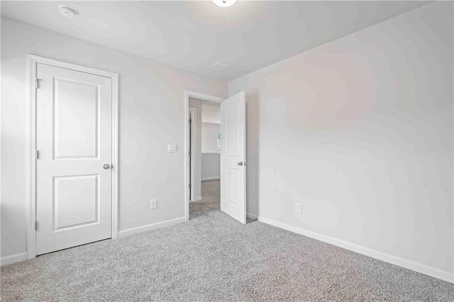 Building Photo - 279 Wells Cir