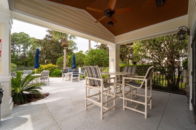 Building Photo - Belle Haven 2-Bedroom Condo with Pond View and Garage