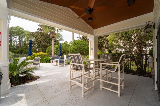 Building Photo - Belle Haven 2-Bedroom Condo with Pond View...