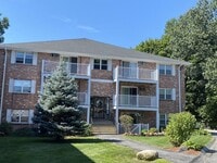 Building Photo - 2 Bedroom with off street parking
