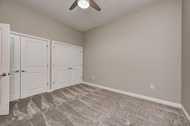 Building Photo - Indianapolis Athletic Club Condo