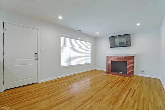 Building Photo - 2 br, 1 bath House - 541 Richmond Avenue