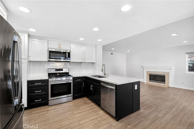 Building Photo - 3355 Sterling Dr