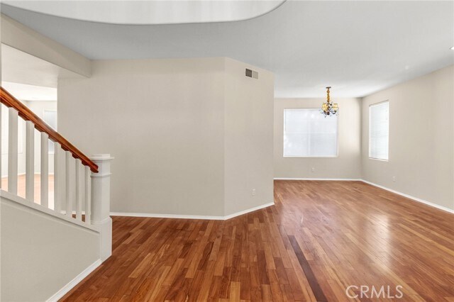 Building Photo - 104 Silver Fox