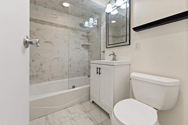 Building Photo - 7117 Park Ave