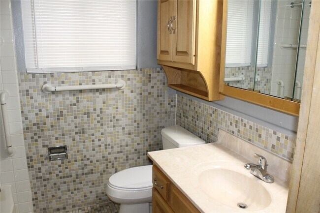 Building Photo - 7428 Morgan Ford Rd