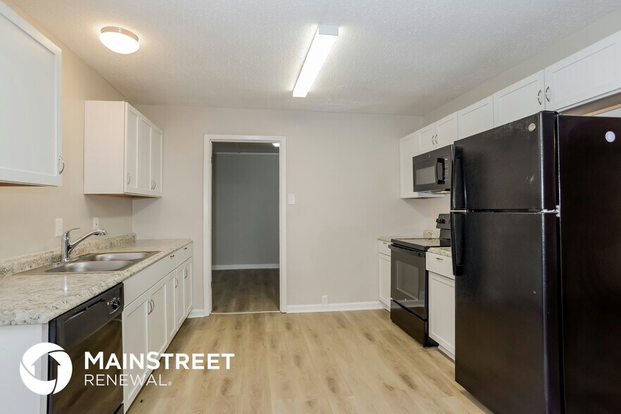 Building Photo - 10806 Bristol Terrace