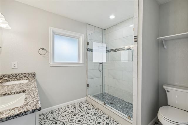 Building Photo - 4701 Calmont Ave