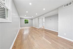 Building Photo - 64 Curwood Ct