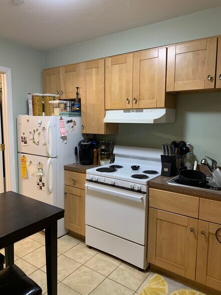 Building Photo - 883 Huntington Ave