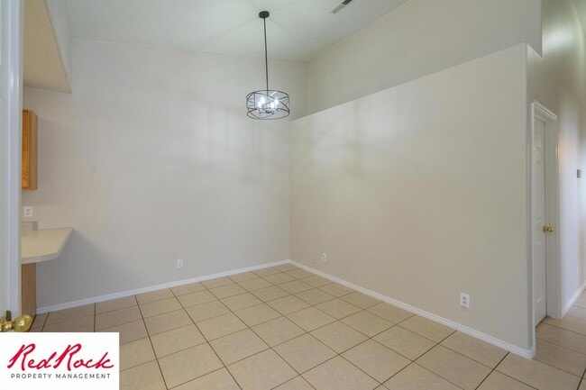 Building Photo - Charming 3 Bed, 2 Bath Home in the Heart of St. George!