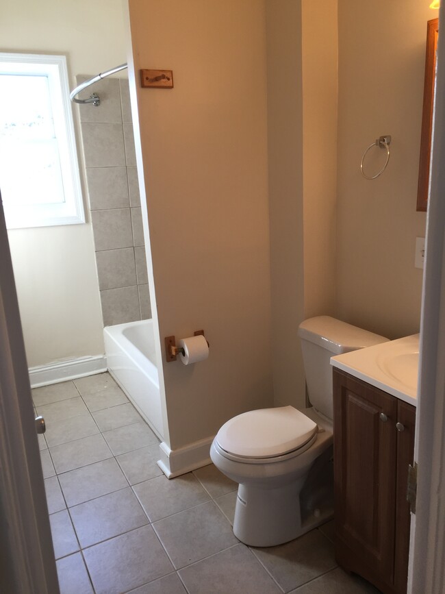 Upstairs bathroom - 707 Glenwood Ave