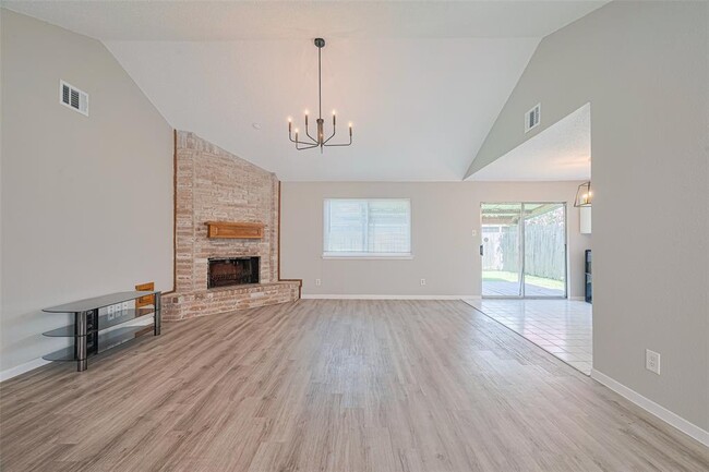 Building Photo - 6822 Stonewater