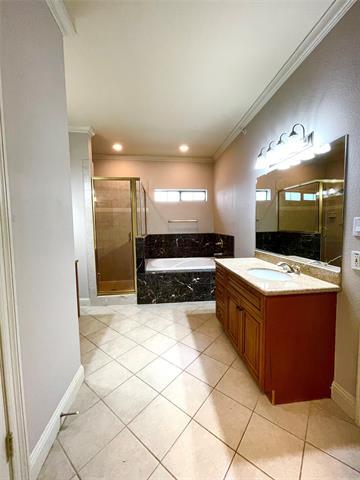 Building Photo - 2203 N Carroll Ave