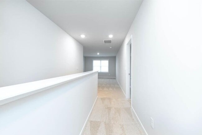 Building Photo - 6040 Vermilion Loop Rd