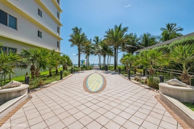 Building Photo - 2200 S Ocean Dr
