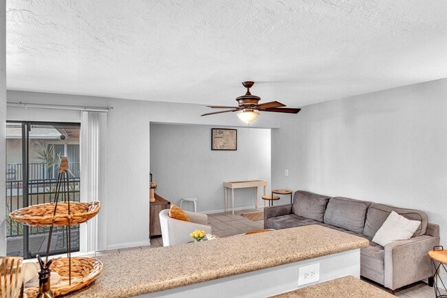 Building Photo - 1826 N Dixie Hwy