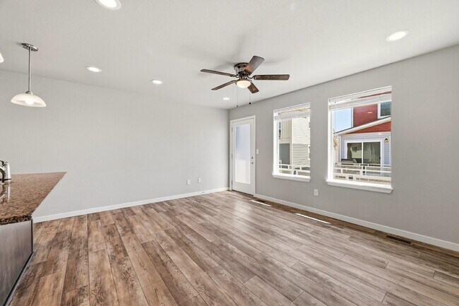 Building Photo - $2,245.95, 3 bed, 2.5 bath, located in Colorado Springs with a Balcony
