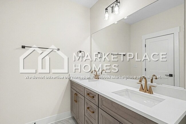 Building Photo - 974 Dozier Pl