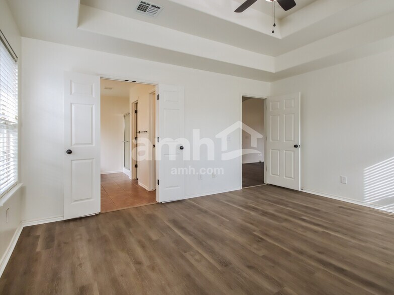 Building Photo - 1706 W 117th St S