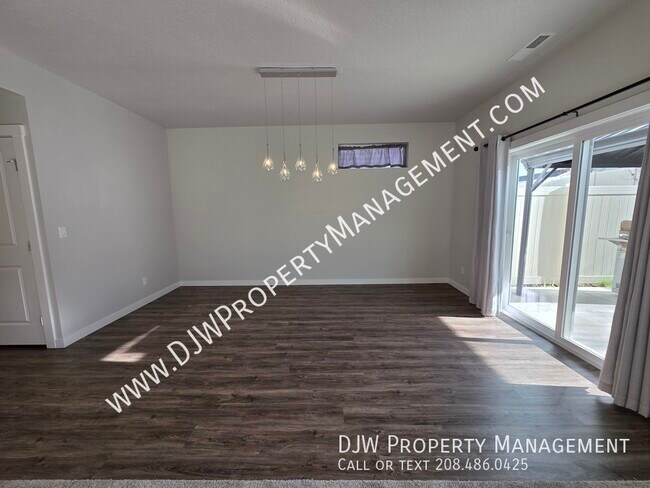 Building Photo - 2351 E Danzee Dr