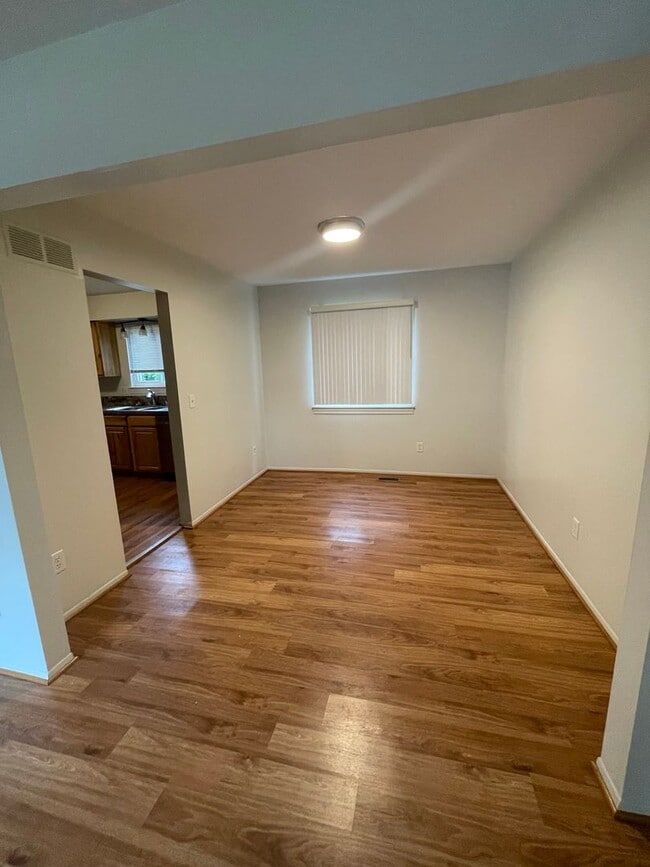 Building Photo - Beautiful 4 Bedroom Home in Ypsilanti! - F...