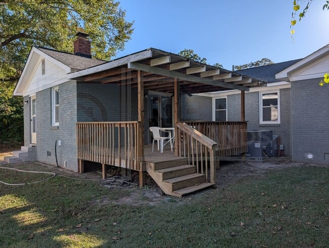 Building Photo - Beautiful Home in Cayce