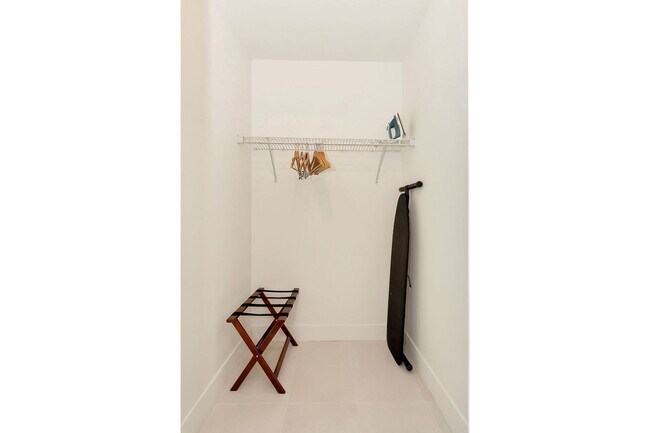 Building Photo - 1710 SW 27th Ave