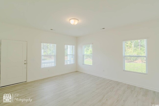 Building Photo - 143 Crescent Wy