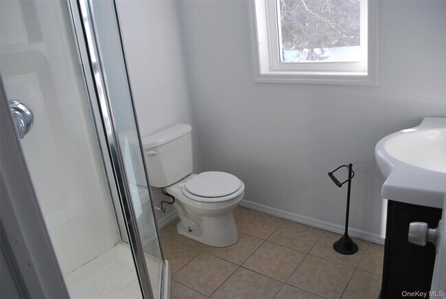 Building Photo - 22 Dekay Rd