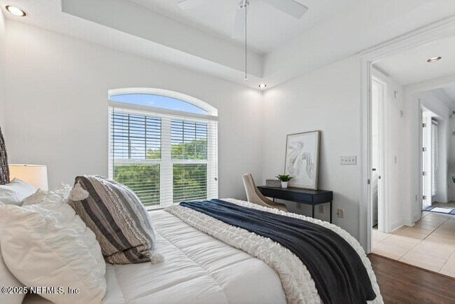 Building Photo - 4300 S Beach Pkwy