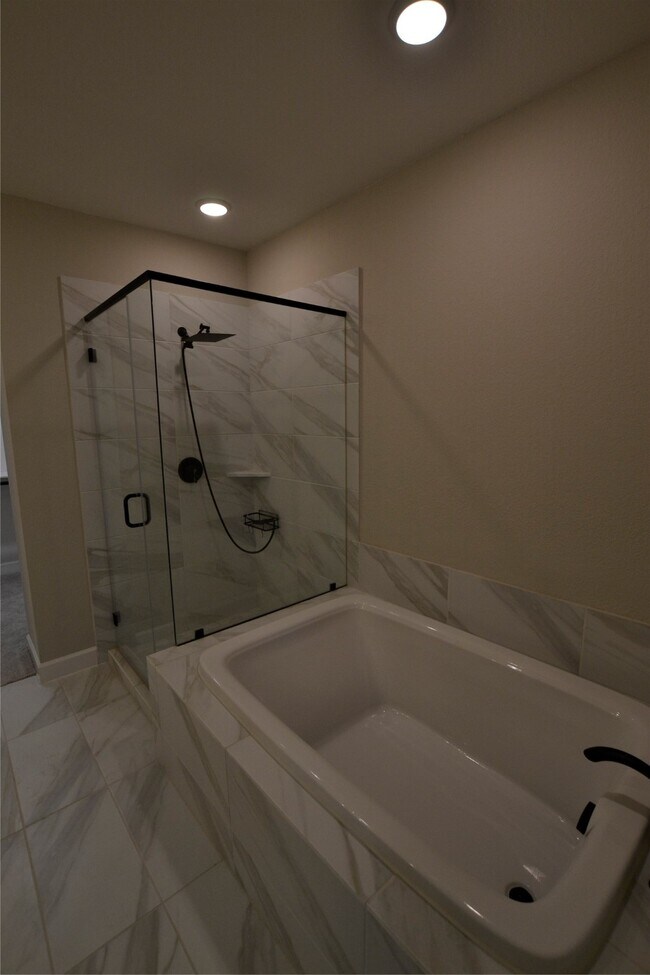 Building Photo - 2151 Creekside Breeze Dr